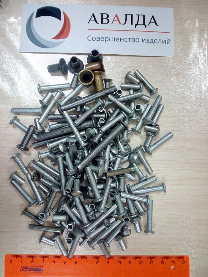 Заклепка полупустотелая